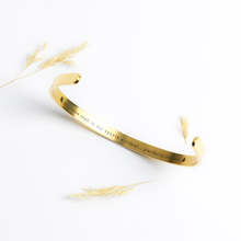 Load image into Gallery viewer, Horseshoe_Crab_Cuff_Bracelet_Gold_Lifestyle_01_Mockup.png